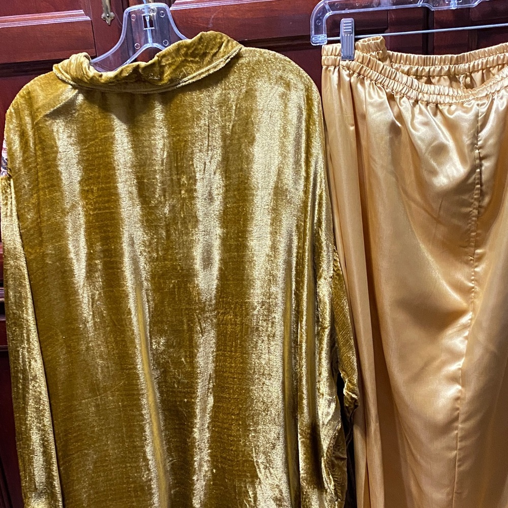 Roaman’s Fancy gold colored patchwork satiny velvety size 3X Pantsuit Set - Picture 12 of 16